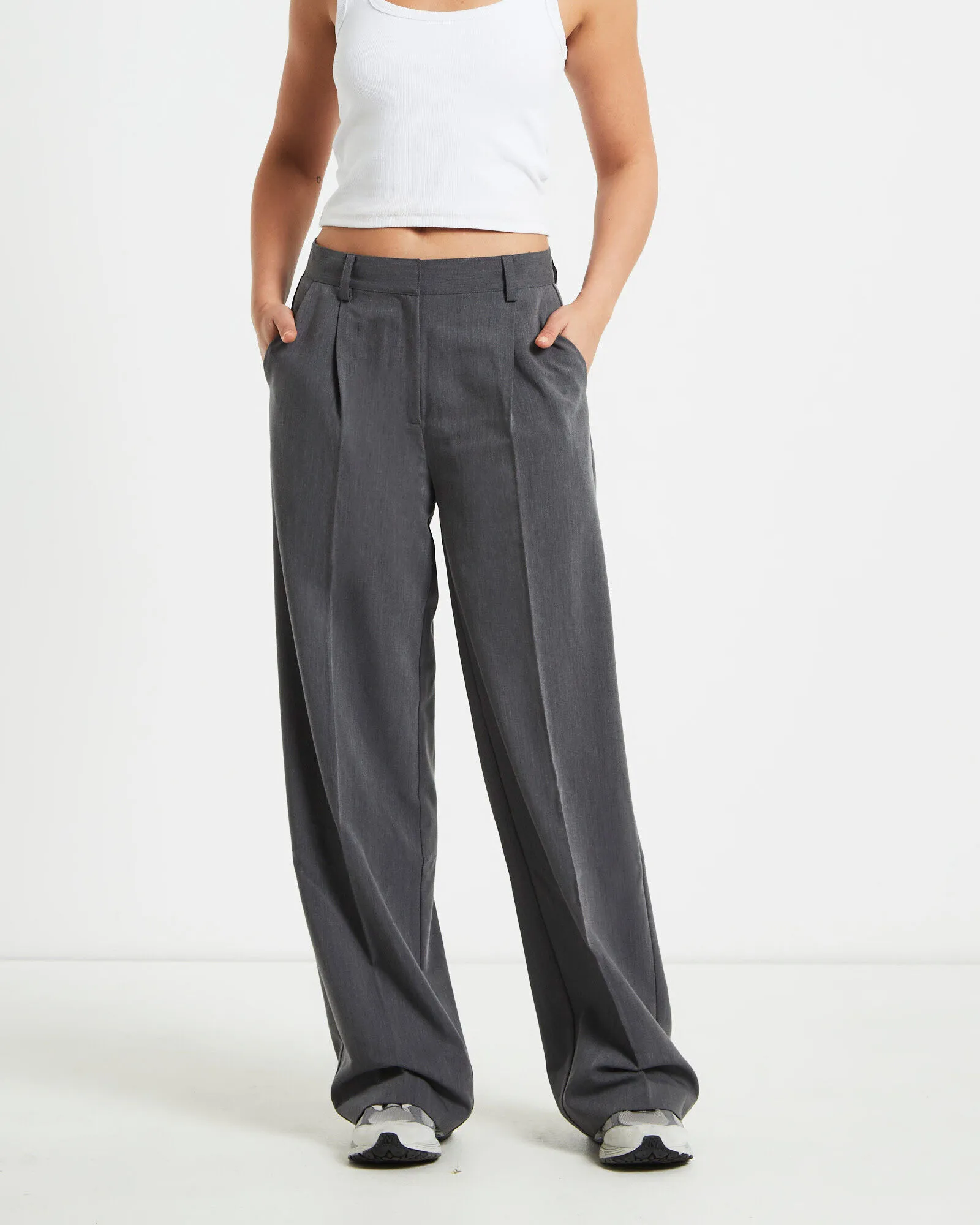 Alice In The Eve Maeve Wide Leg Pants in Slate Grey