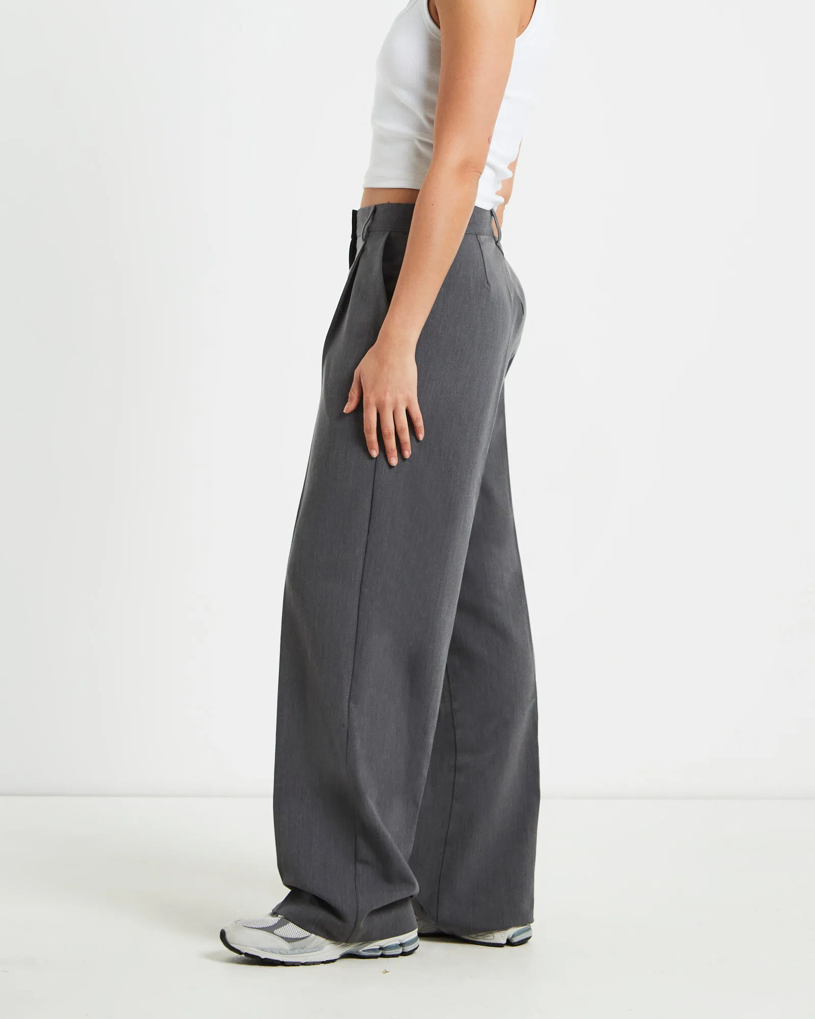 Alice In The Eve Maeve Wide Leg Pants in Slate Grey