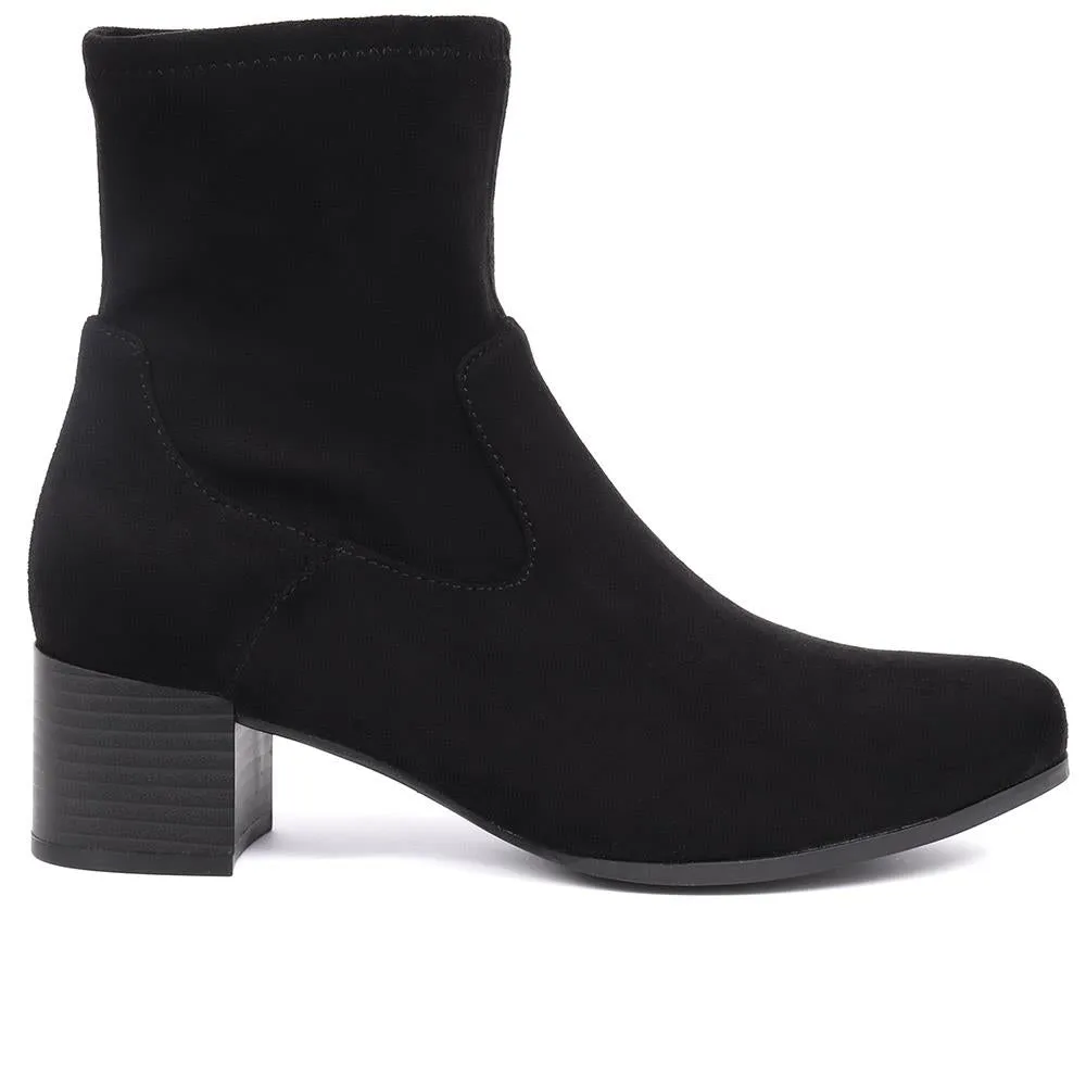 CAPRI38501 / 325 545 Ankle Boots