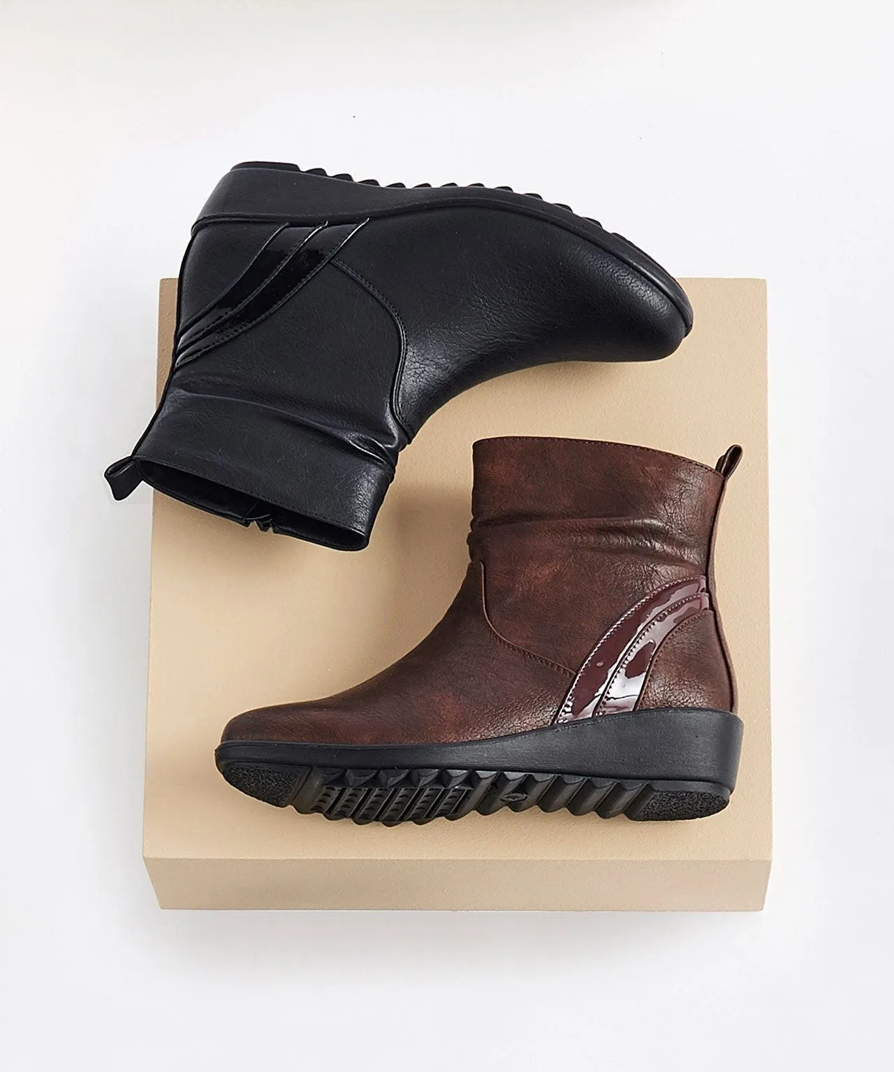 Cushion-Walk Ankle Boots