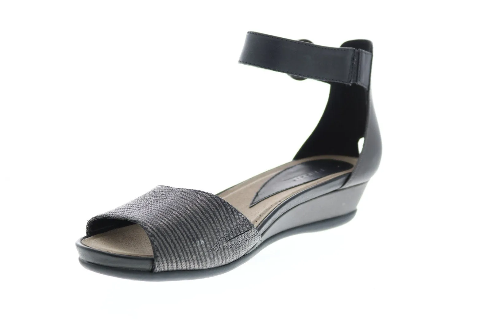 Earth Hera Textured Womens Gray Leather Strap Flats Shoes