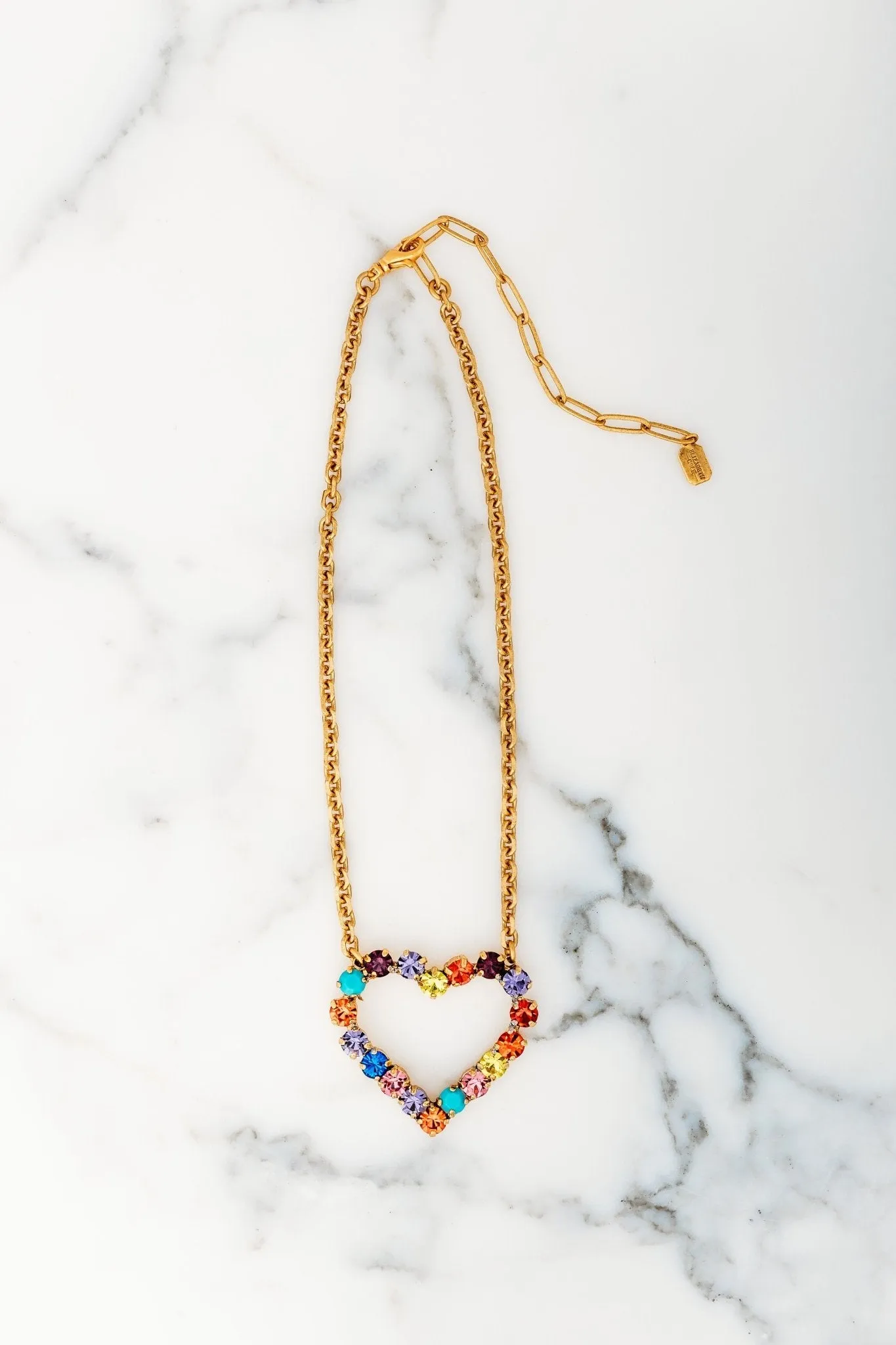 Chic Amora Necklace