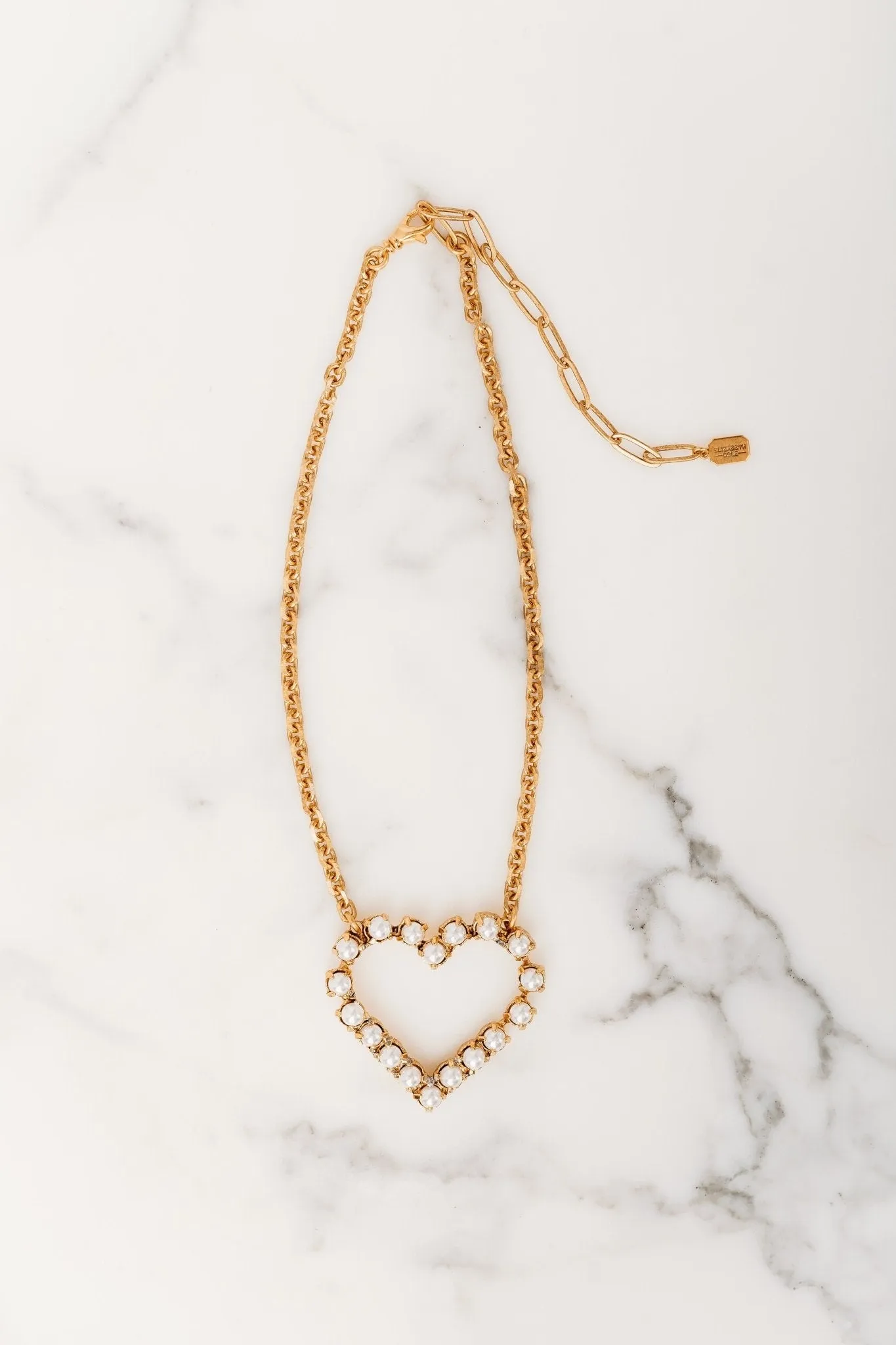 Chic Amora Necklace