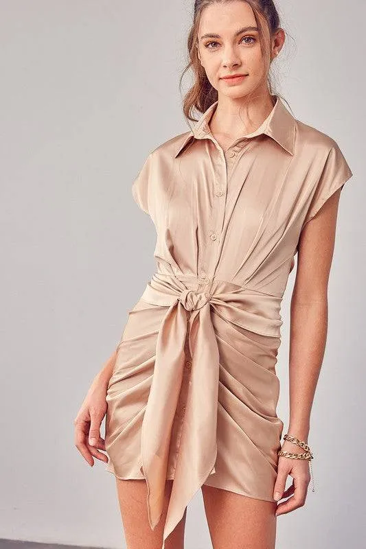 COLLAR BUTTON UP FRONT TIE DRESS