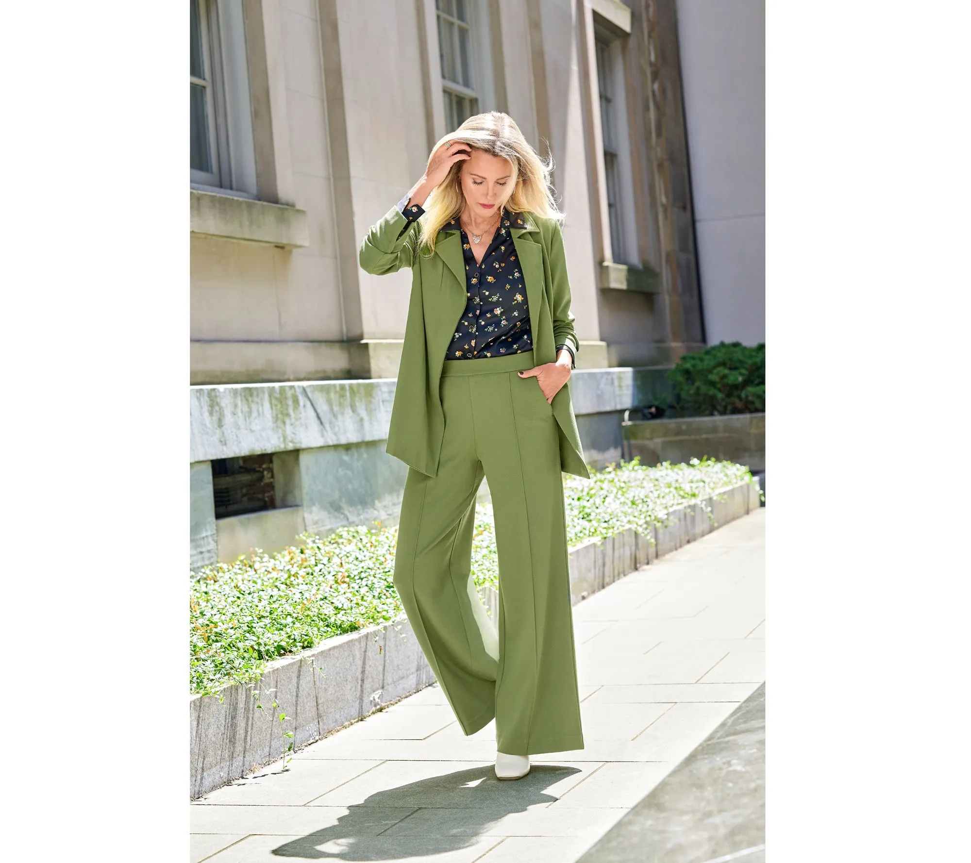 Isaac Mizrahi Live! Regular Sublime Stretch Ponte Wide Leg Pants