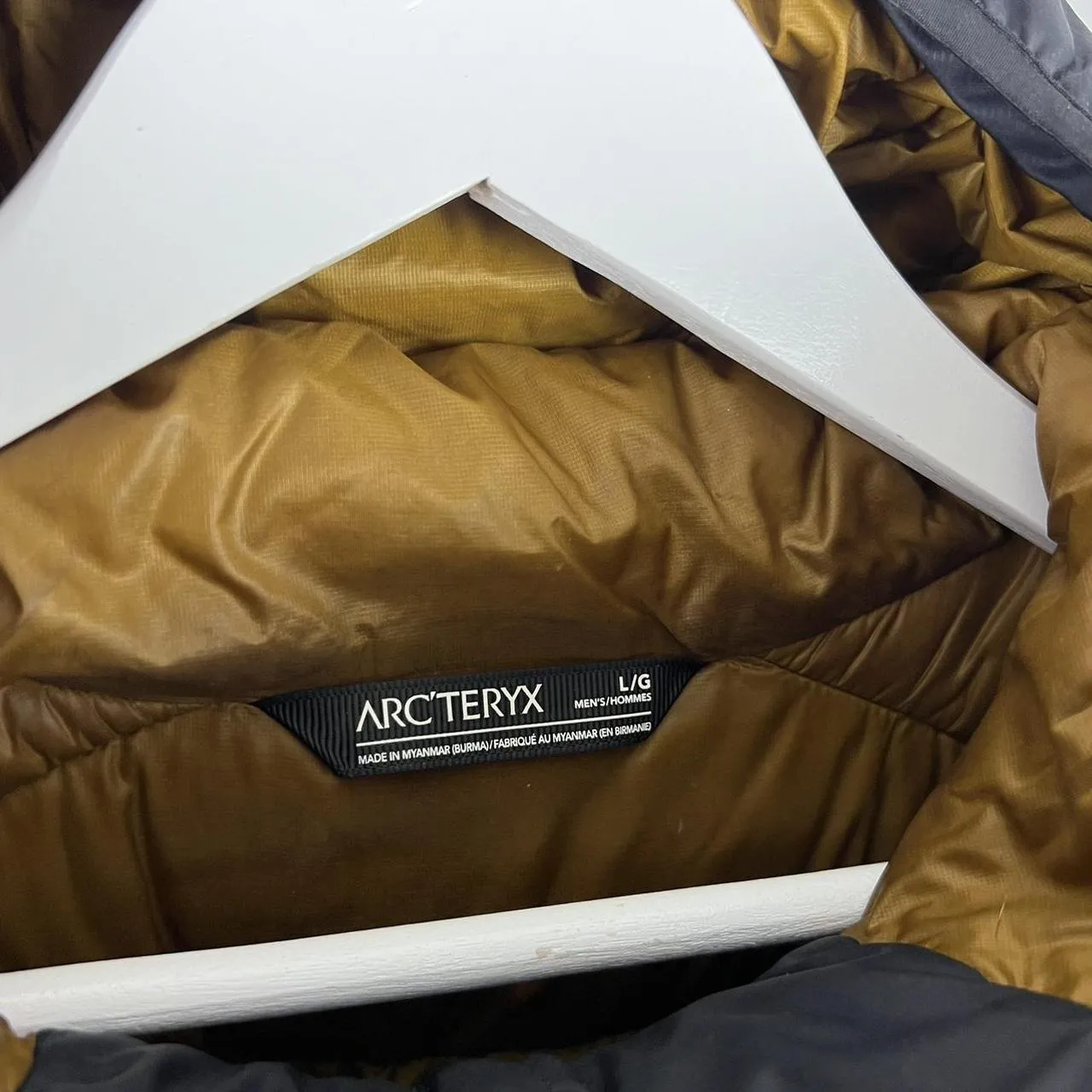 Thorium AR 24k Gold Puffer Jacket