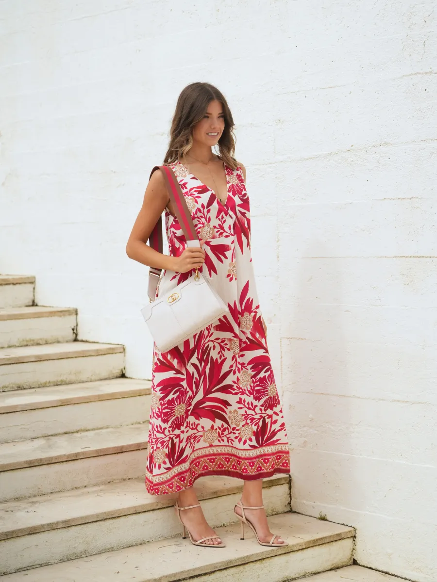 Vestido com estampado tropical