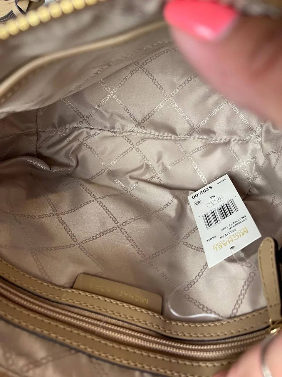 Pre-Owned Generic Handbag (Item: 60047-S000519277)