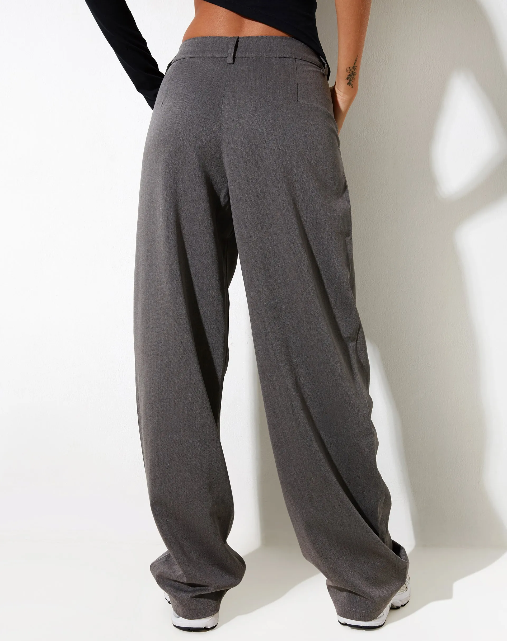 Women's Sakaria Wide Leg Trouser in Tailoring Charcoal